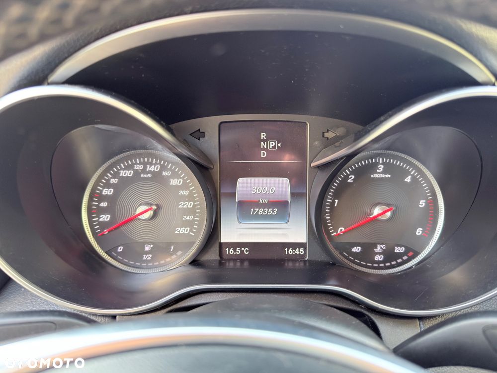 Mercedes-Benz Klasa C 220 (BlueTEC) d 7G-TRONIC AMG Line - 18