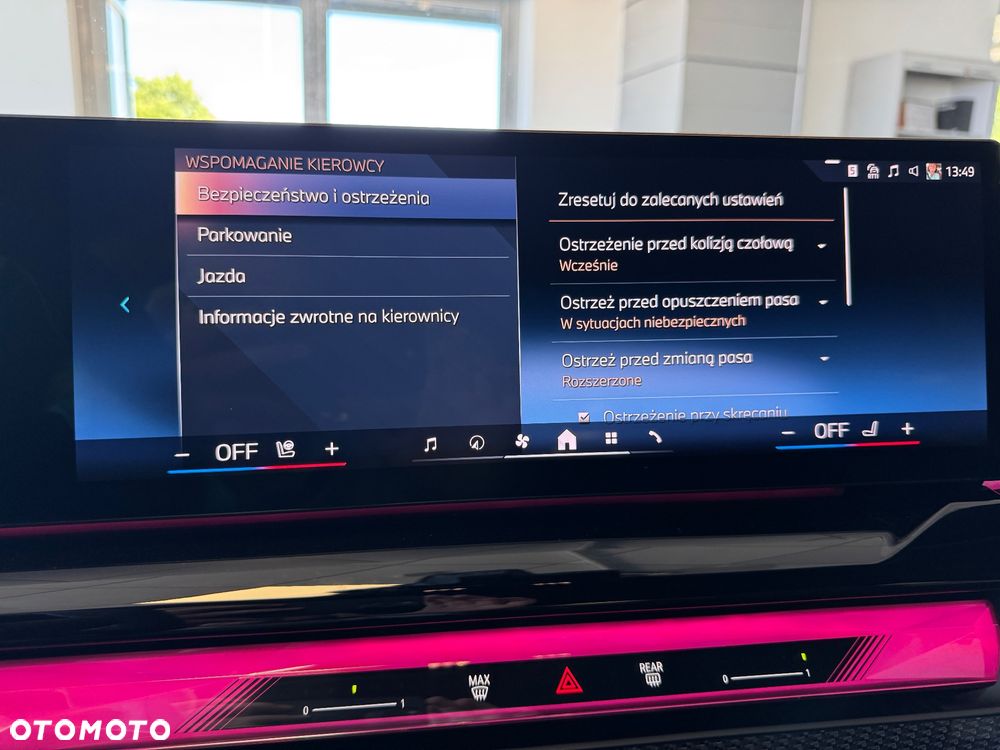 BMW Seria 5 520d xDrive - 38