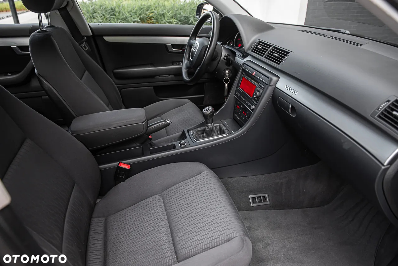 Audi A4 Avant 1.8 T quattro - 28