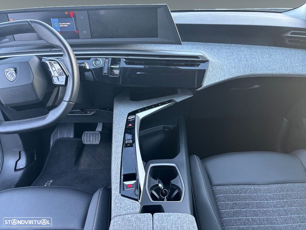 Peugeot 3008 1.2 Hybrid Allure e-DCS6 - 12