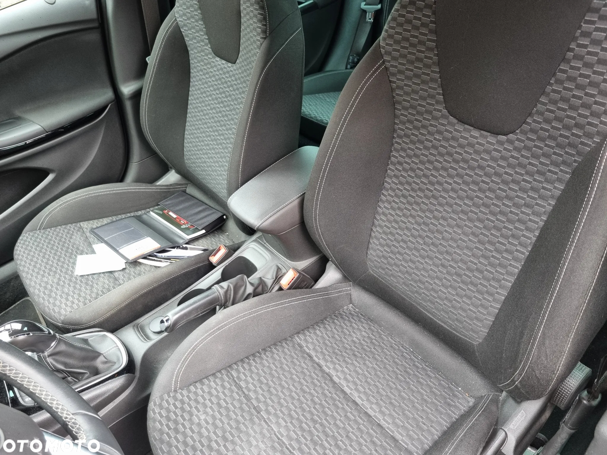 Opel Astra IV 1.6 CDTI Cosmo - 15
