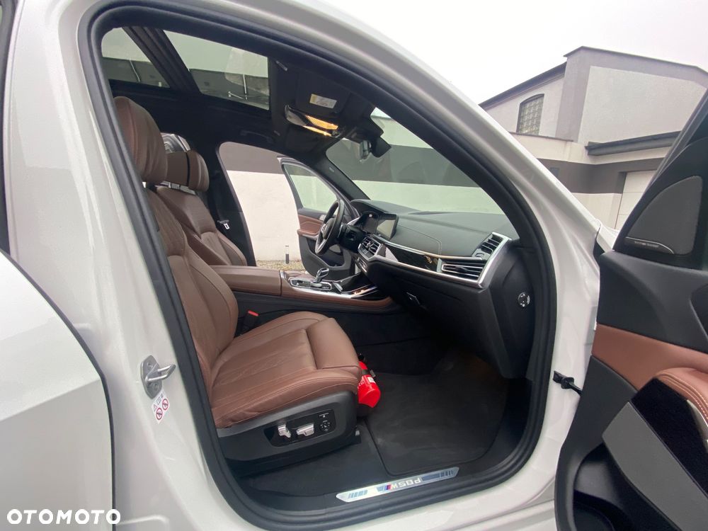 BMW X7 - 23