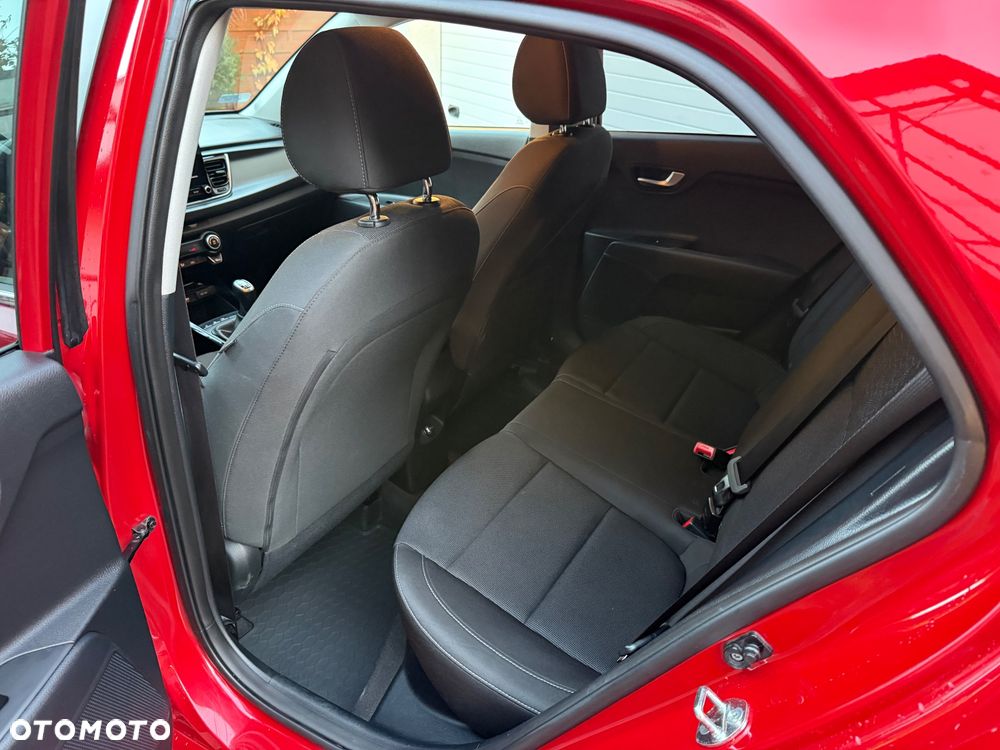 Kia Rio 1.0 T-GDI L Business Line - 11