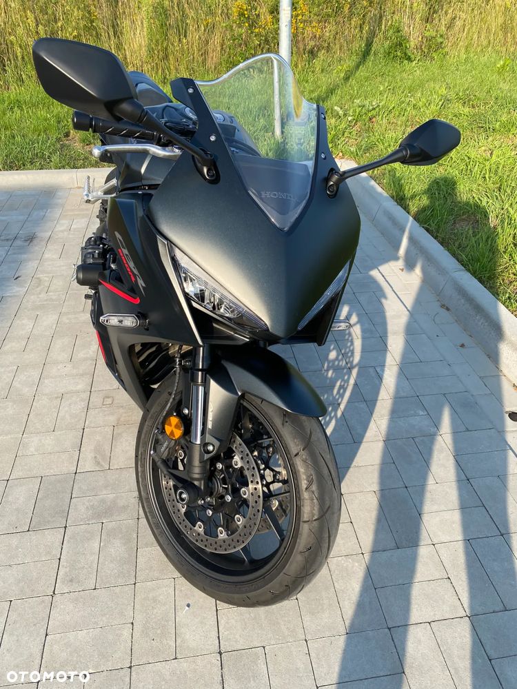 Honda CBR - 7