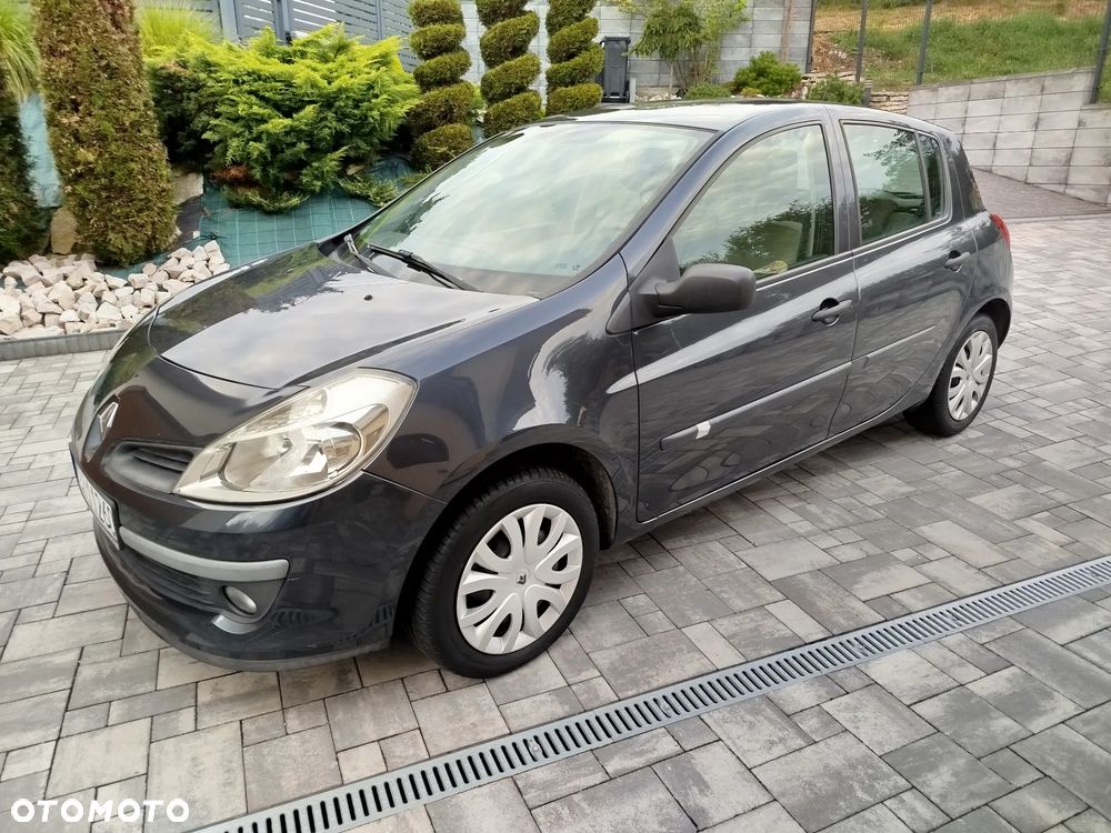 Renault Clio 1.2 16V Exception - 1