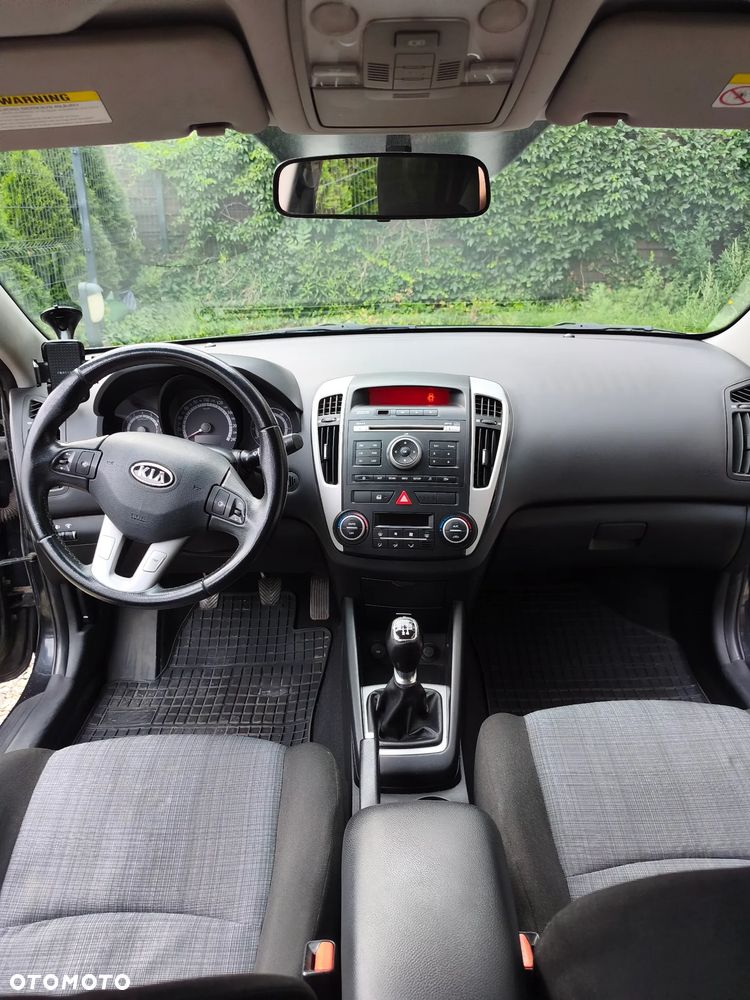 Kia Ceed 1.6 Comfort + - 20