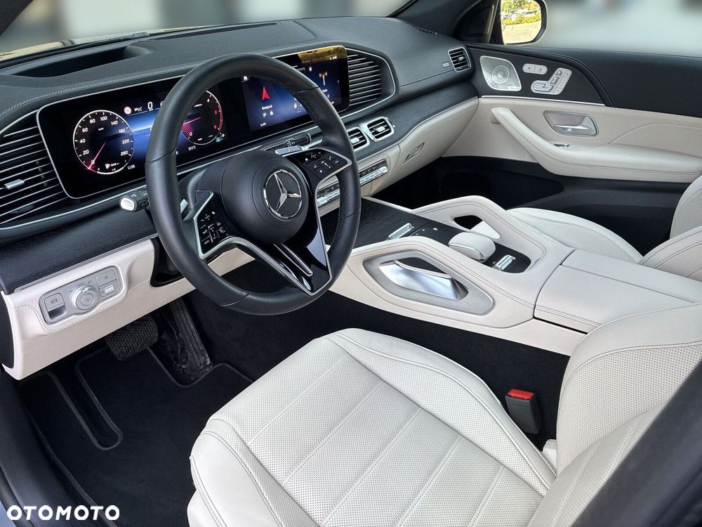 Mercedes-Benz GLE - 12