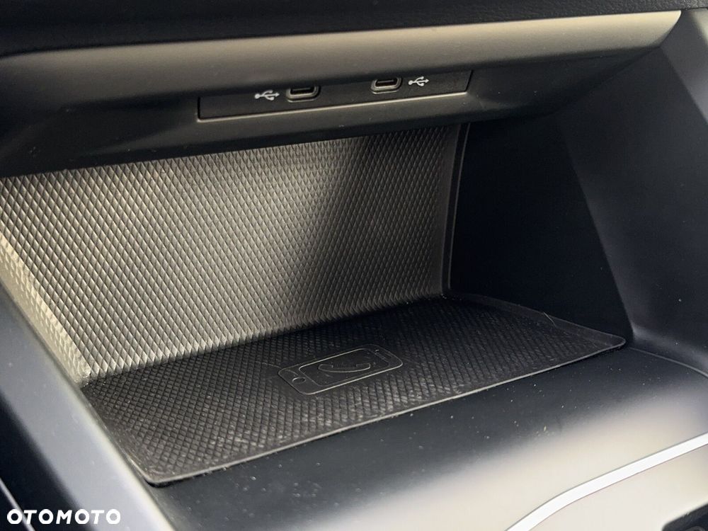 Volkswagen Golf - 39