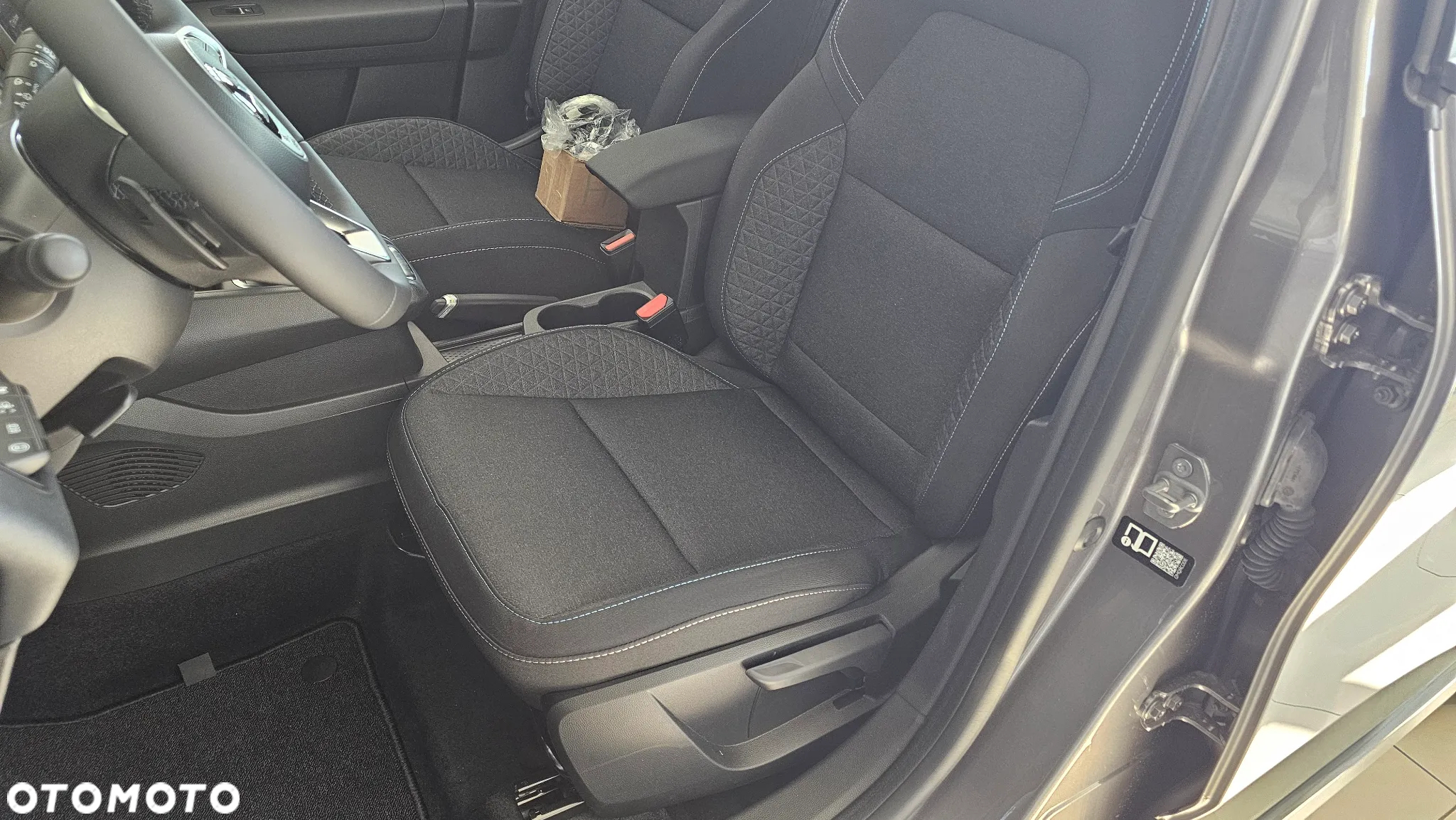Mitsubishi ASX - 16