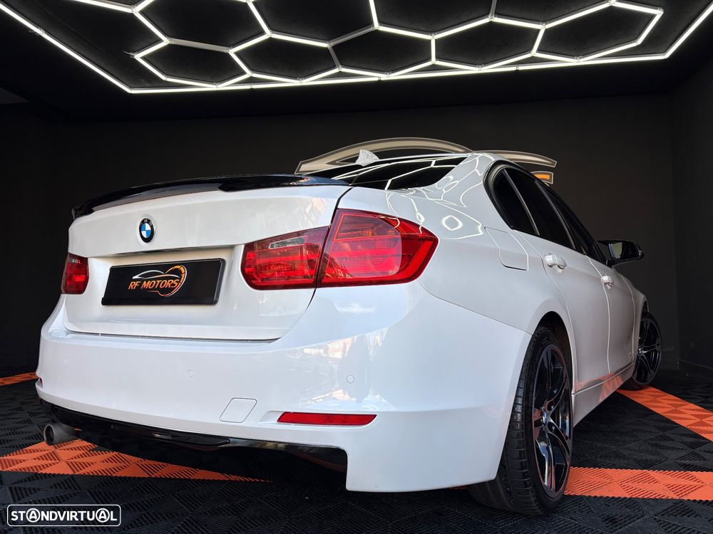 BMW 320 d Efficient Dynamic Edition Modern Line - 34