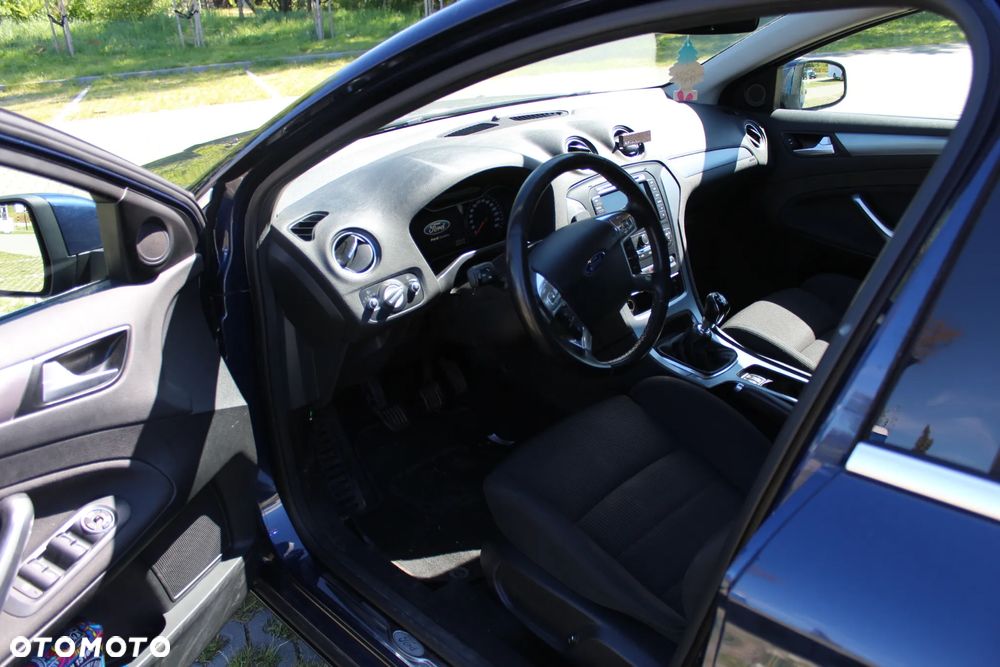 Ford Mondeo 2.0 TDCi Ghia - 7