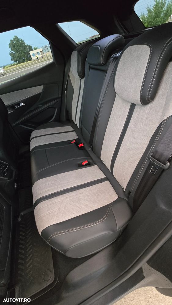 Peugeot 3008 PHEV 300 EAT8 4X4 GT - 11