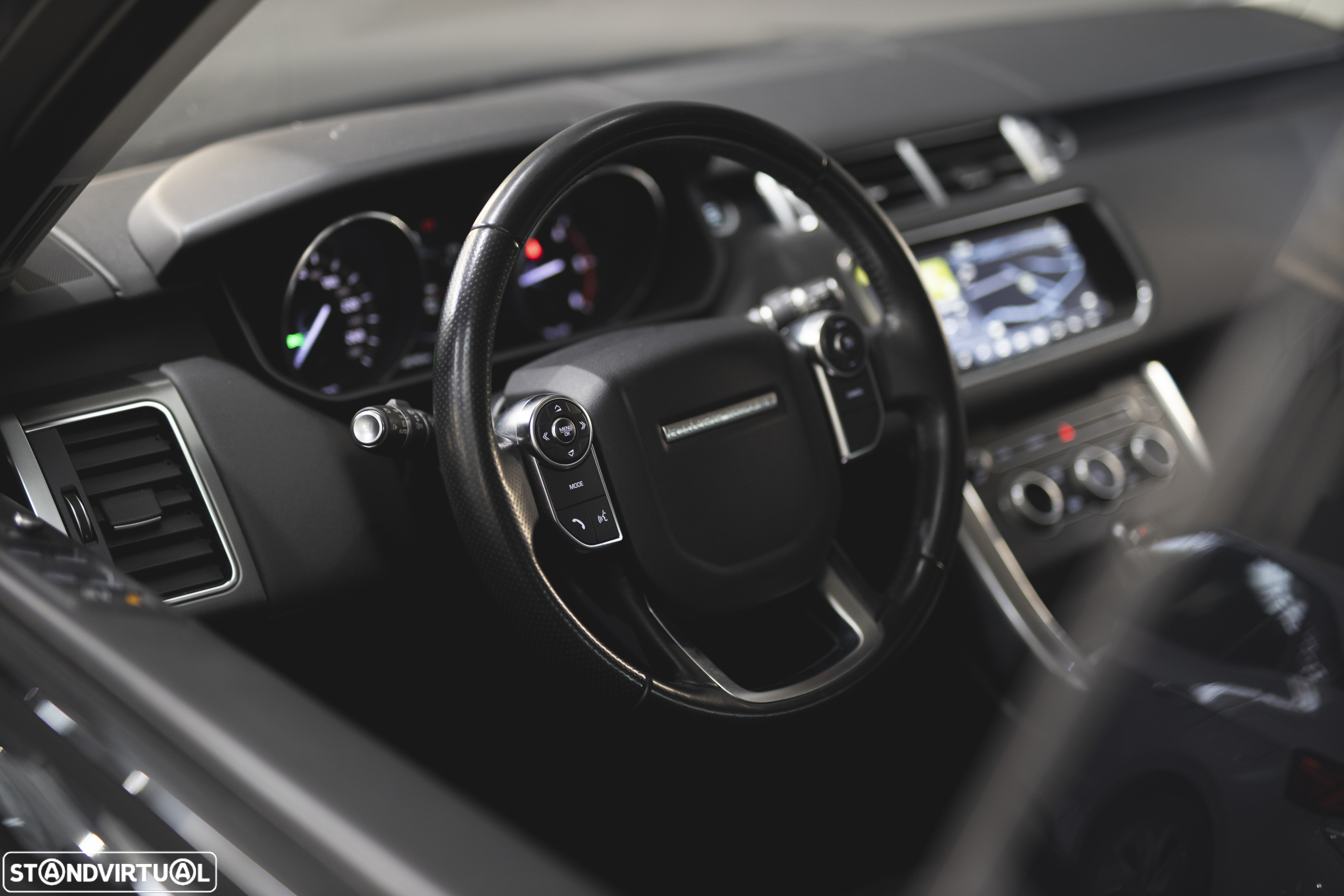 Land Rover Range Rover Sport 2.0 SD4 HSE - 17