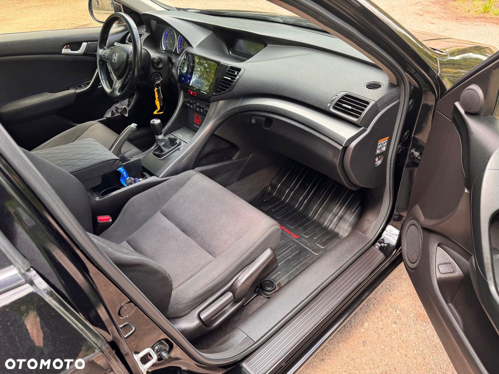 Honda Accord 2.0 Elegance 50 Jahre Edition - 37