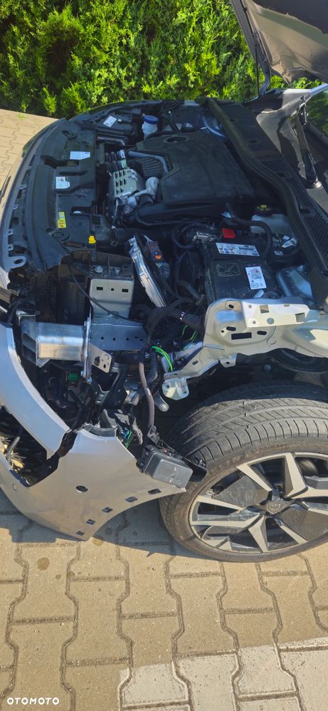 Peugeot 208 Hybrid 145 e-DSC6 GT - 20