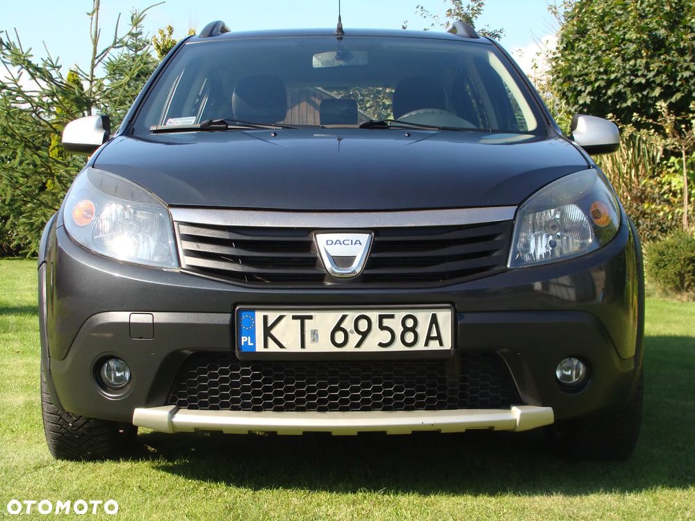Dacia Sandero Stepway 1.6 - 8