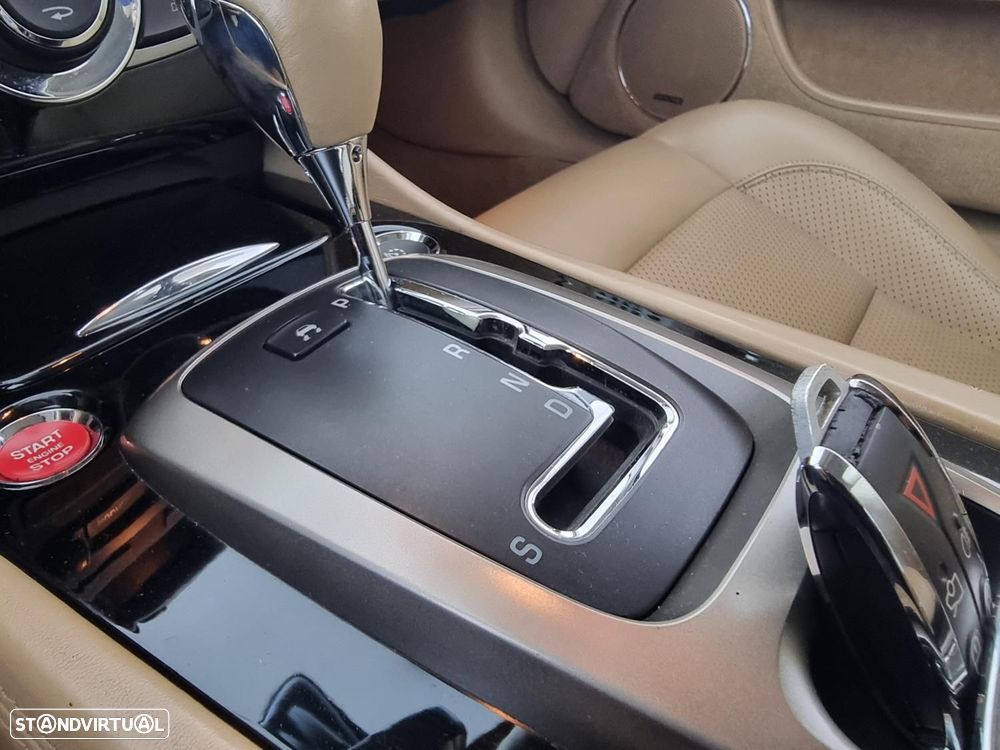 Jaguar XK 4.2 V8 - 24