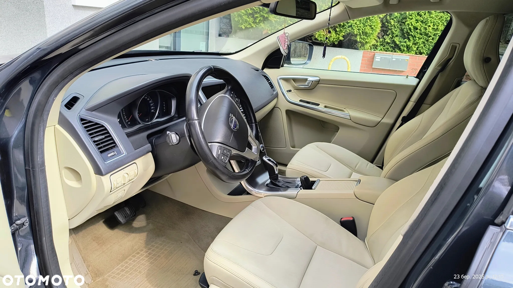 Volvo XC 60 D4 Geartronic Momentum - 5