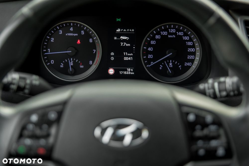Hyundai Tucson 1.6 GDi 2WD Pure - 29
