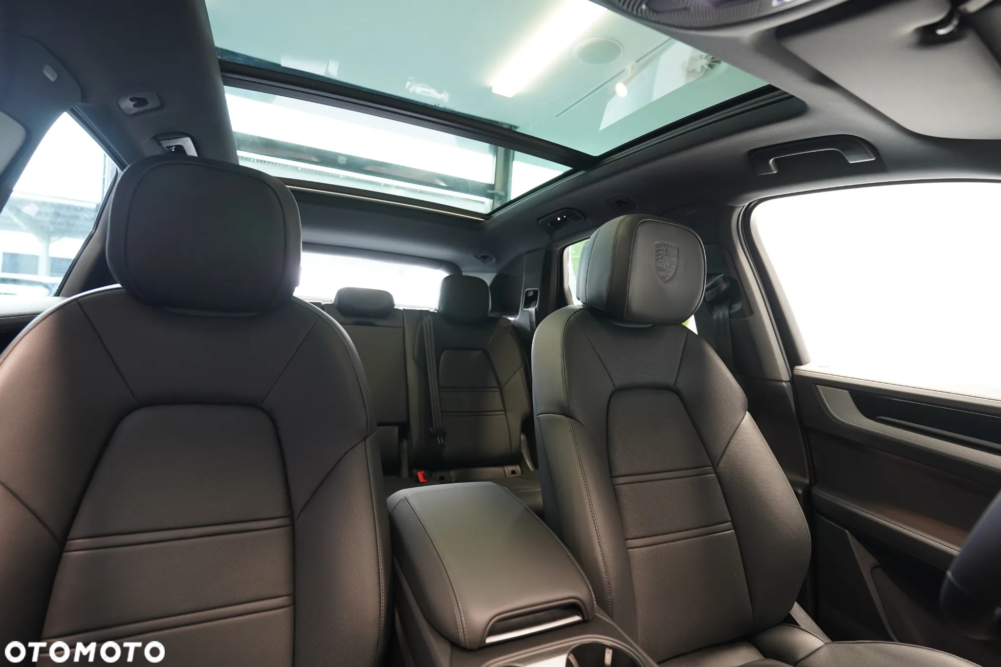 Porsche Cayenne S - 30
