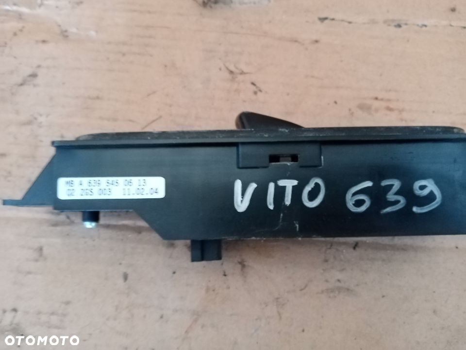Przełącznik przycisk szyby prawy przód Mercedes Vito 639 A6395450613 - 4