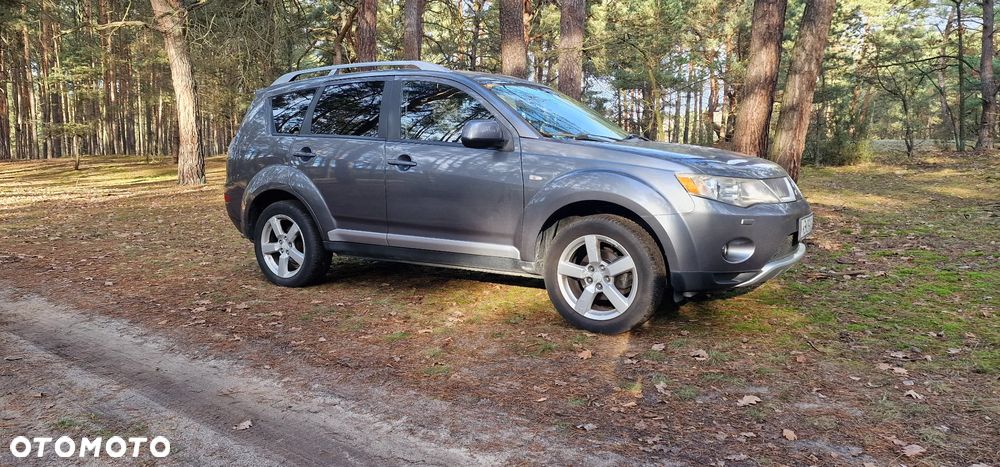 Mitsubishi Outlander 2.0 DID Intense + - 11