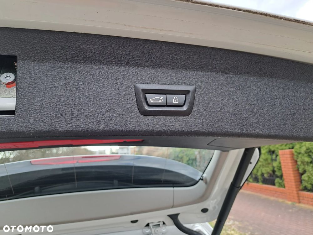 BMW X1 sDrive18d M Sport - 17