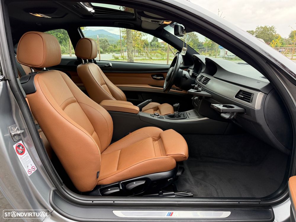 BMW 320 d Coupe Edição M - 28