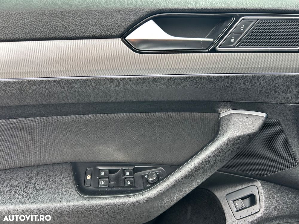 Volkswagen Passat 2.0 TDI DSG (BlueMotion Technology) Comfortline - 11