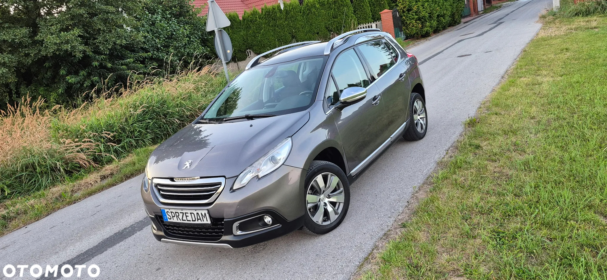 Peugeot 2008 1.6 e-HDi Allure S&S - 3
