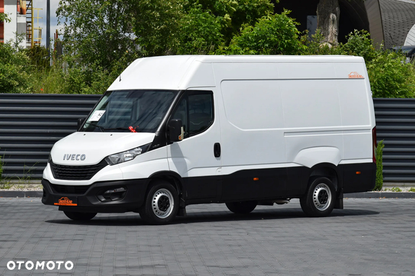 Iveco DAILY 35S16 / 2.3- 160 KM / NOWY MODEL / DOSTAWCZE / BLASZAK / 3 OSOBY / KLIMA / CZUJNIKI PARKOWANIA TYŁ / TRYB CITY / 2021 / SERWISOWANY / Z NIEMIEC