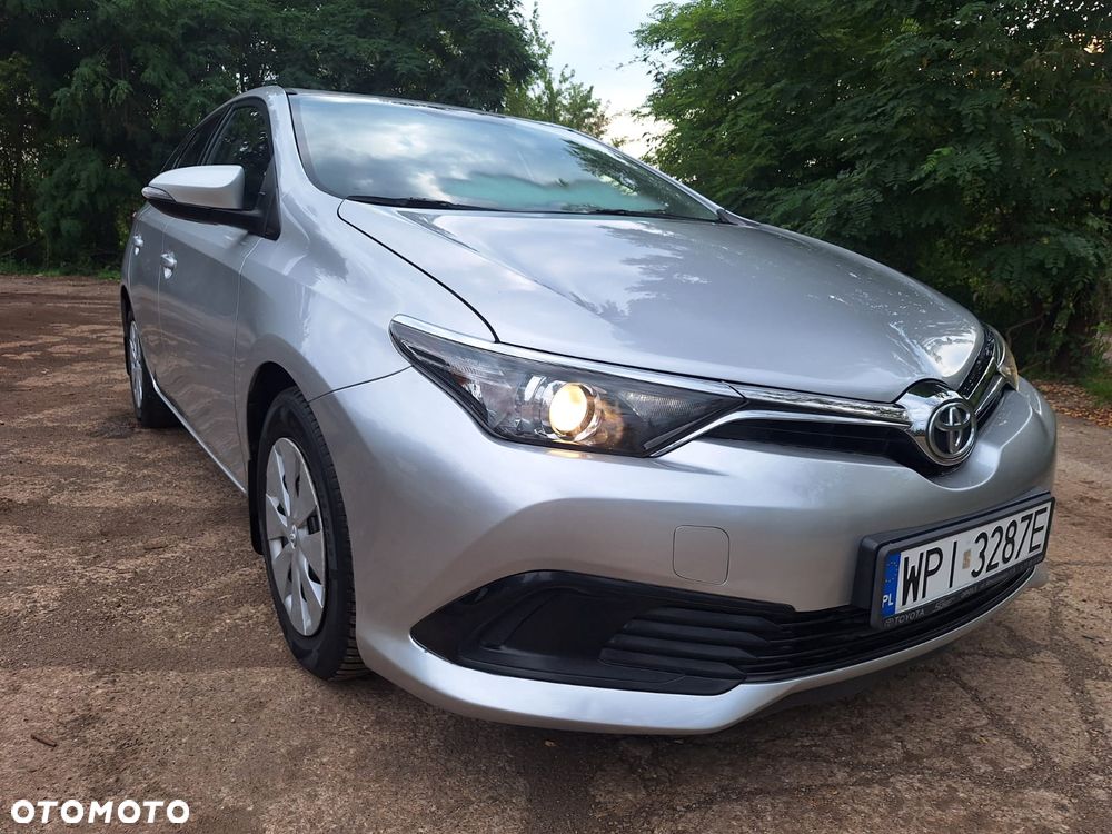 Toyota Auris 1.4 D-4D Comfort - 9