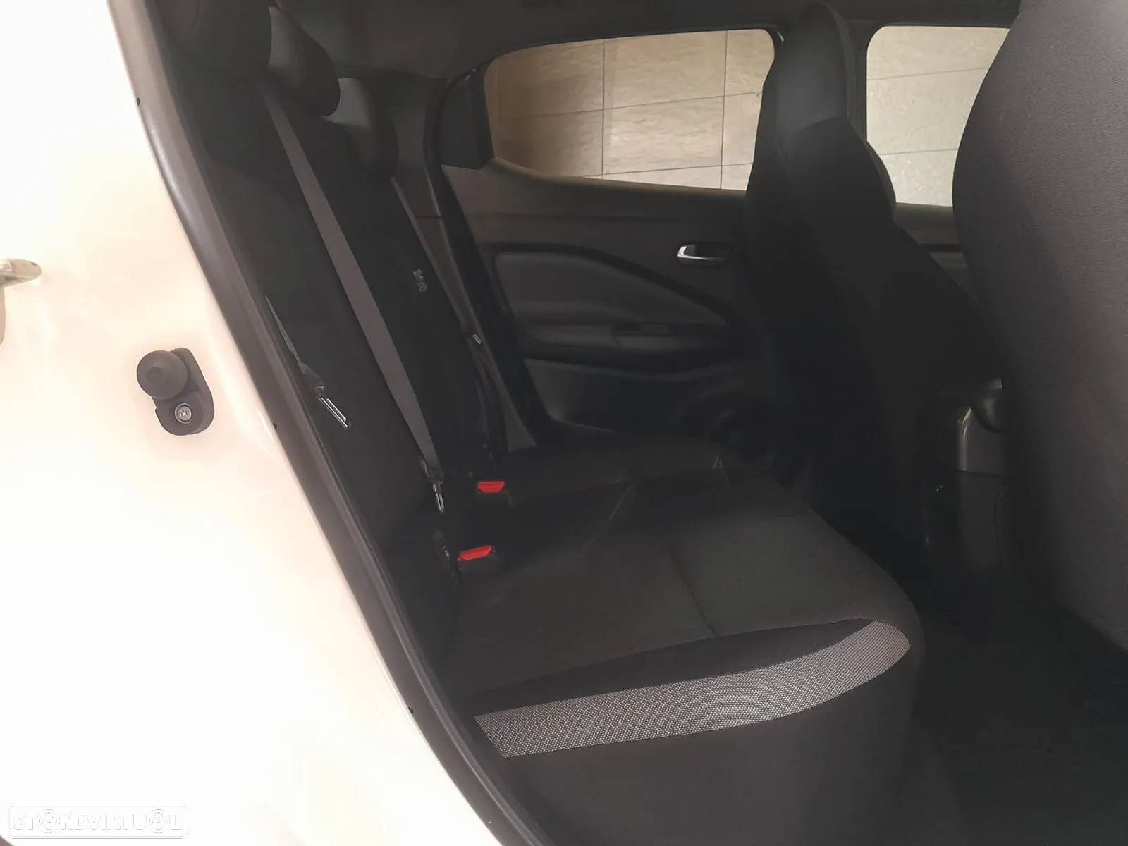 Nissan Juke 1.0 DIG-T N-Connecta NAV. DCT - 9