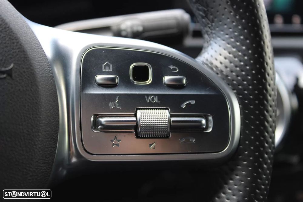 Mercedes-Benz A 250 e AMG Line - 20