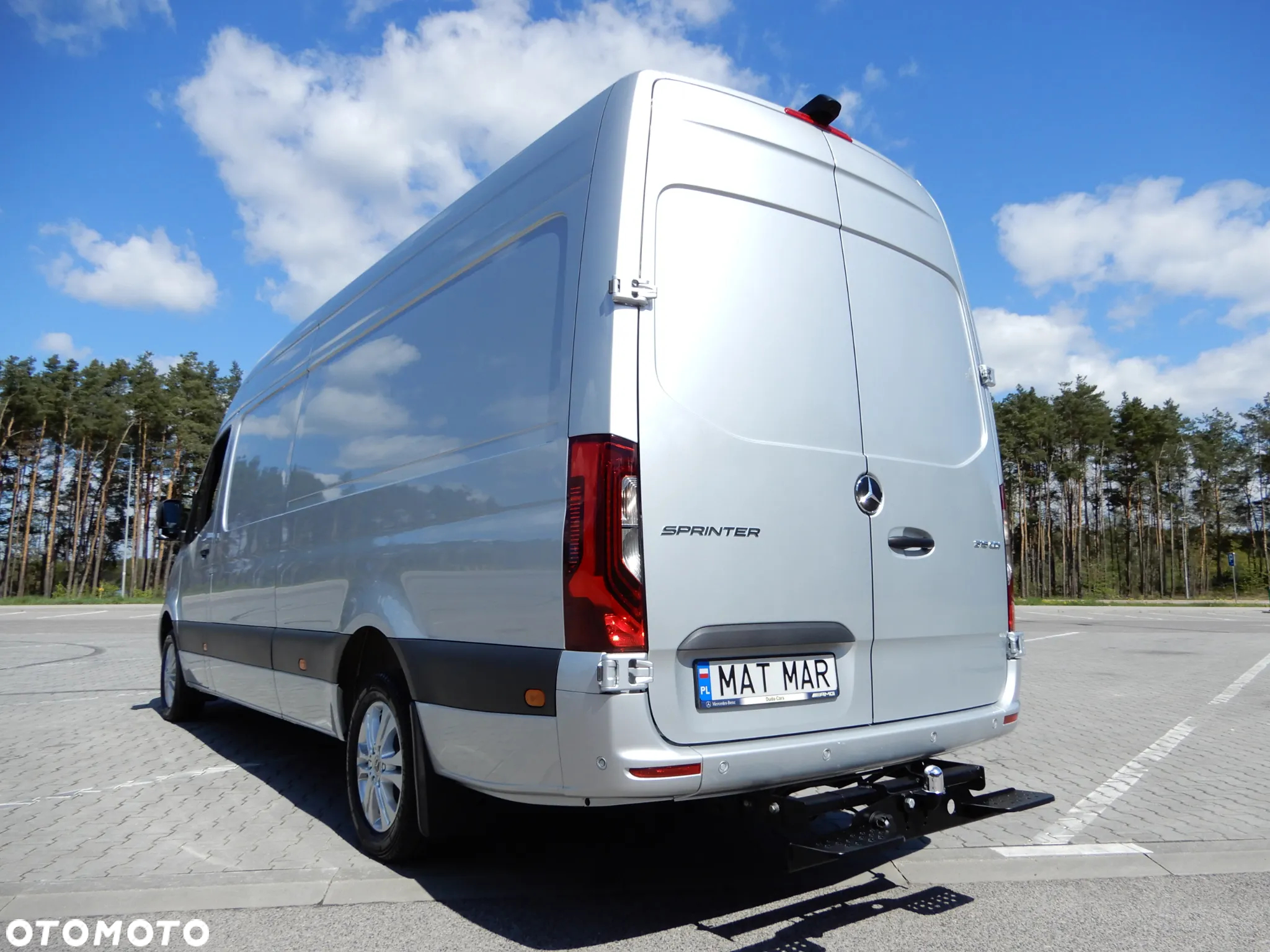 Mercedes-Benz Sprinter 319 CDI V6 3.0 CDI 190 KM 7G-Tronic Plus LONG Max 907 Furgon Blaszak Rozstaw Osi 4325 mm Full Opcja Stan Jak Nowy - 10