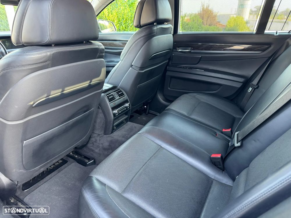 BMW 740 d - 17