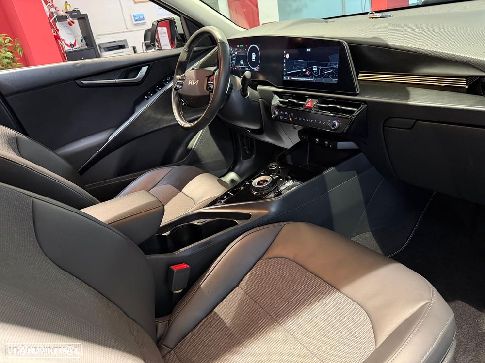 Kia Niro EV 64kWh Tech - 13
