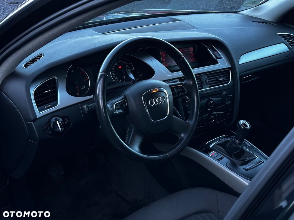 Audi A4 Limousine 2.0 TDI - 7