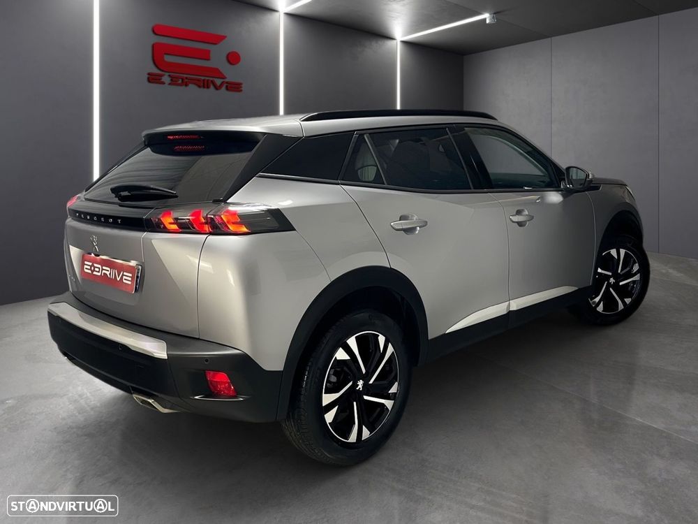 Peugeot 2008 1.2 PureTech Allure EAT8 - 5