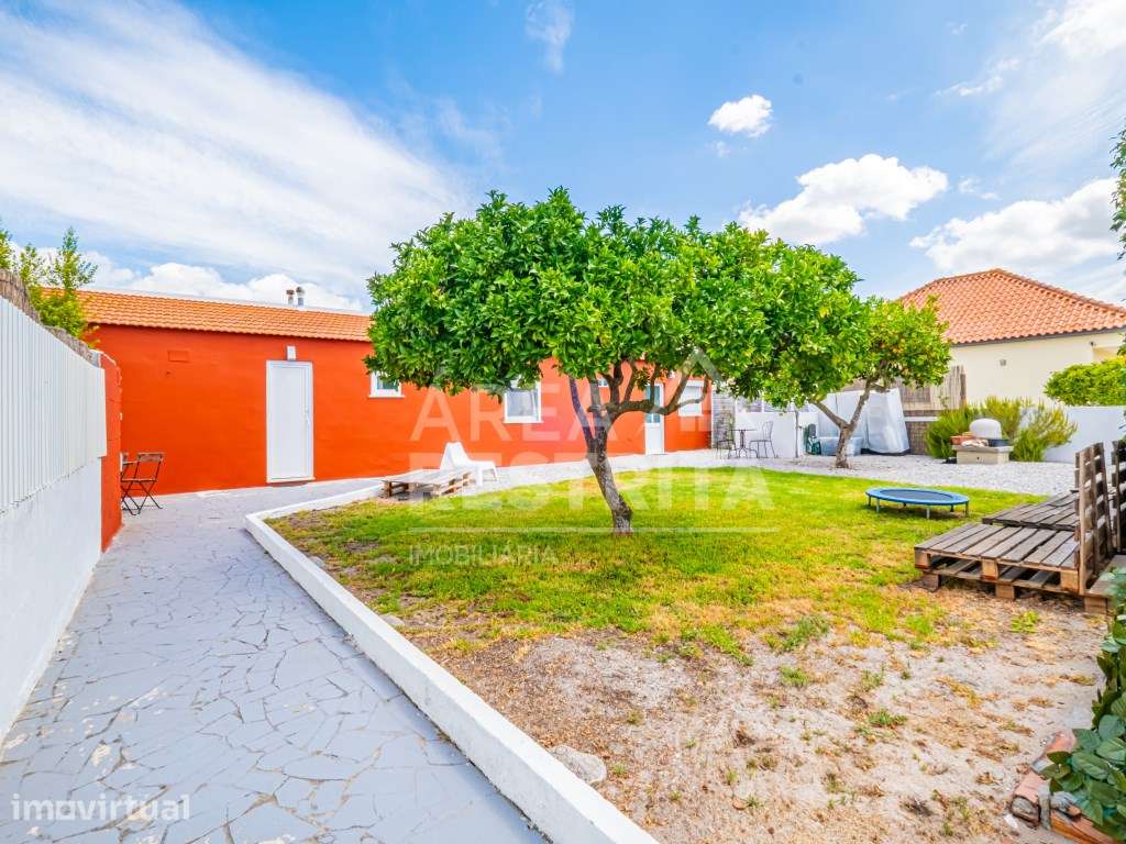 TERRENO COM BENFEITORIA T3 EM SARILHOS GRANDES-MONTIJO - Grande imagem: 4/30