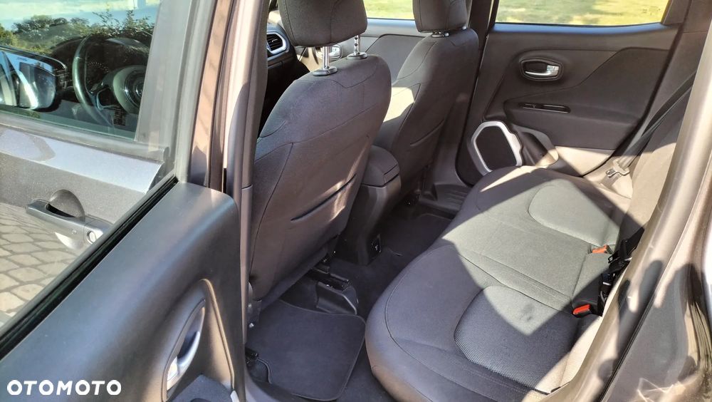 Jeep Renegade - 14
