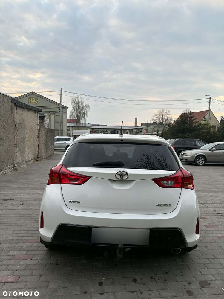 Toyota Auris 2.0 D-4D Dynamic - 5