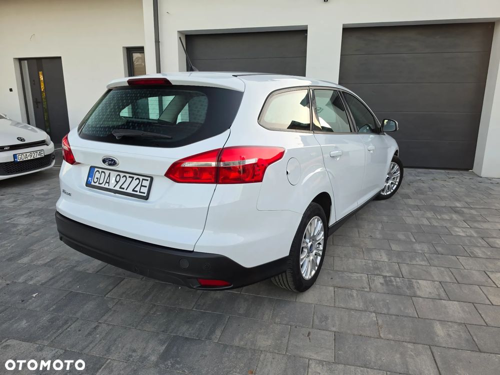Ford Focus 1.5 TDCi SYNC Edition - 8