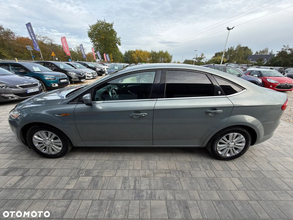 Ford Mondeo 2.0 Ghia - 24