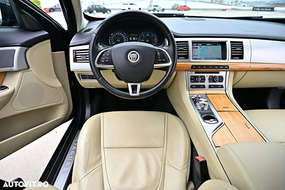 Jaguar XF 2.2 Diesel - 4