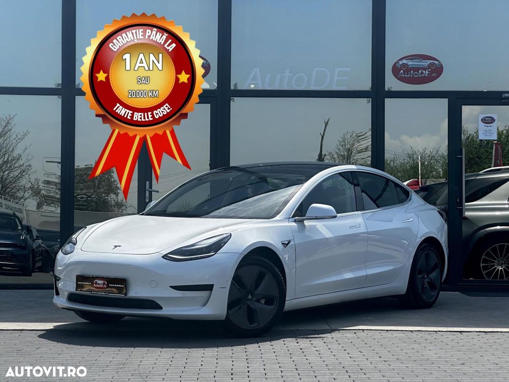 Tesla Model 3 - 1