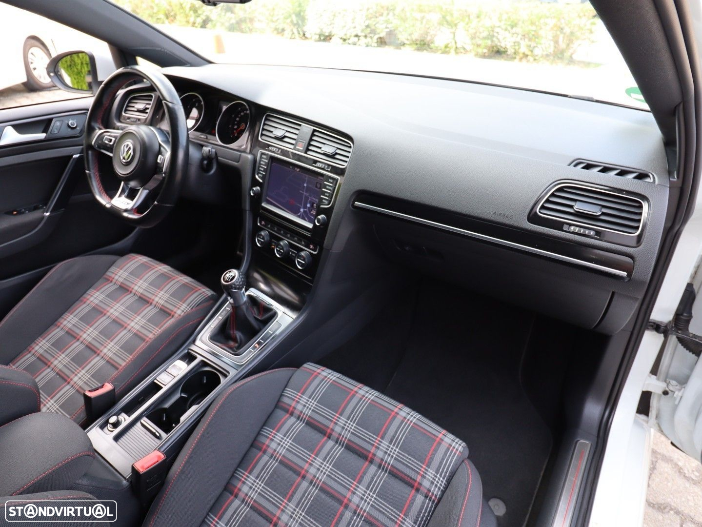 VW Golf 2.0 TSi GTi Performance - 9