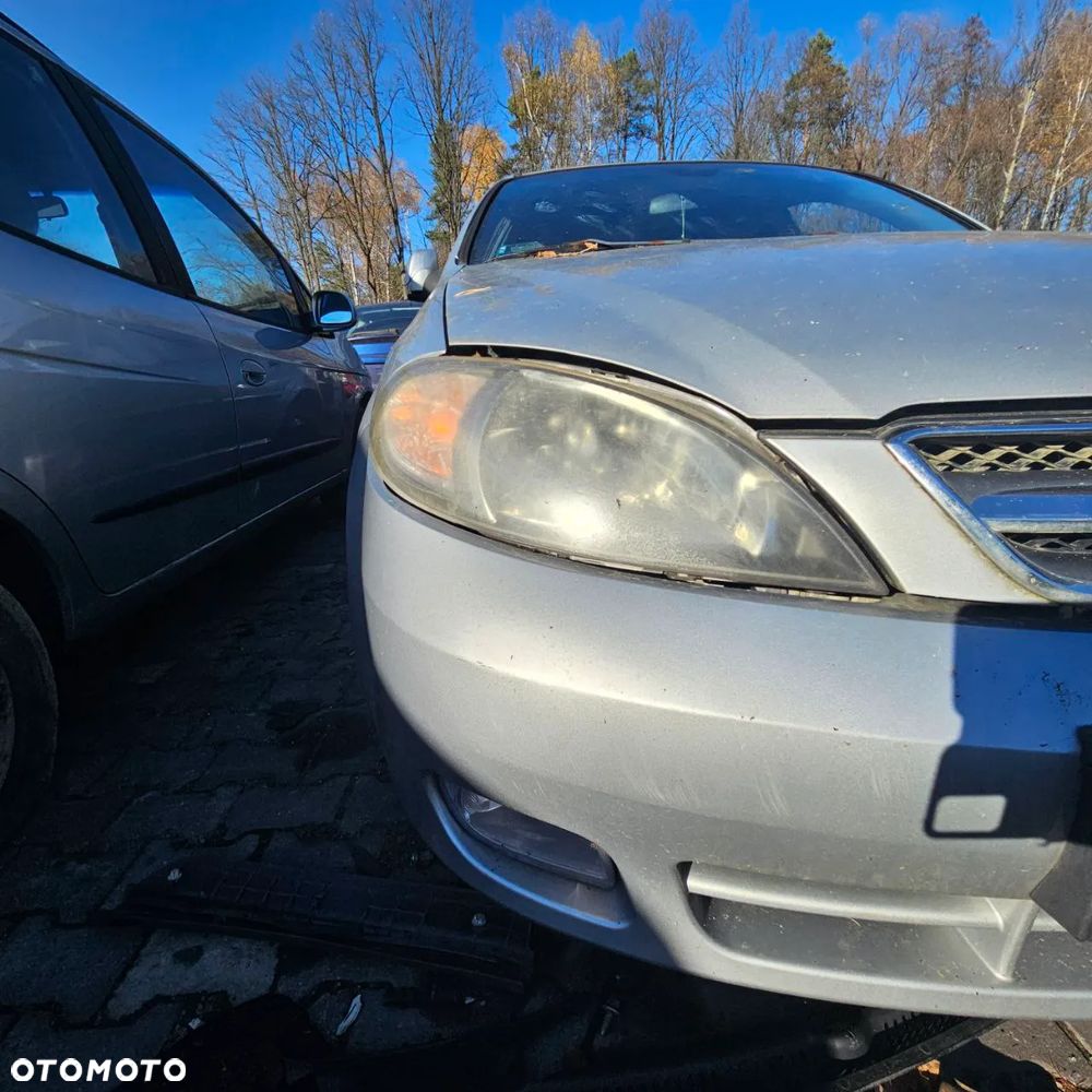 lampa przednia / przód prawa lewa / Chevrolet Lacetti - 2