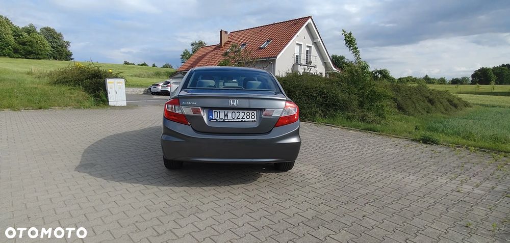 Honda Civic 1.8 i-VTEC Comfort - 9