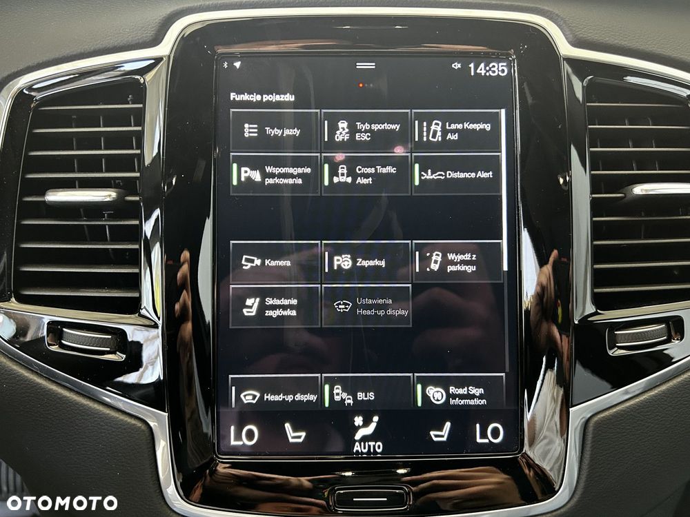 Volvo XC 90 - 32